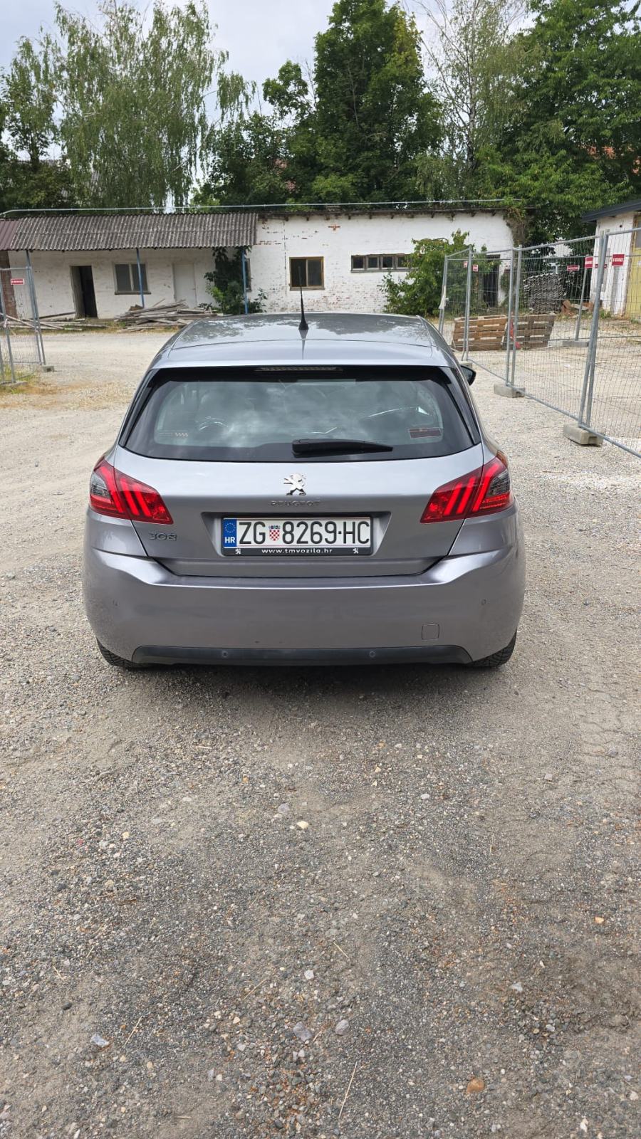 Peugeot 308 1,6 BlueHDi, fotografija 8