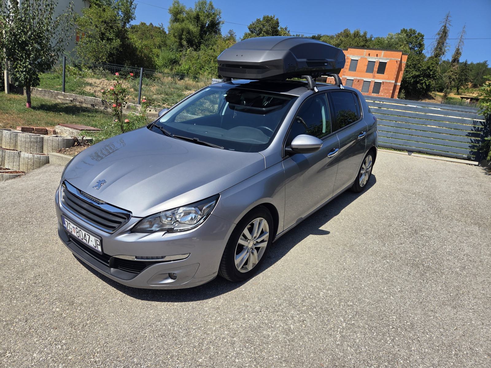 Peugeot 308 1,6 BlueHDi, fotografija 2
