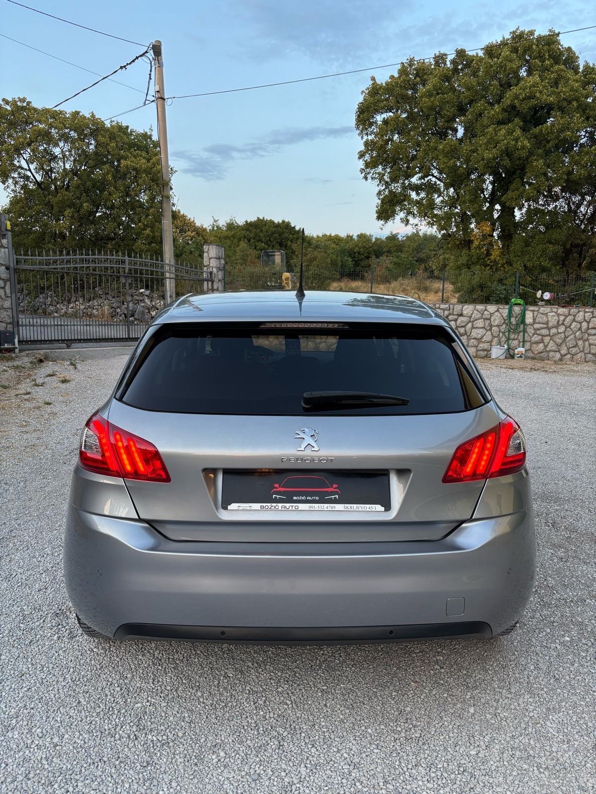 Peugeot 308 1,6 BlueHDi,TOP STANJE,VELIKI SERVIS,JAMSTVO., pogled izvana - slika 4