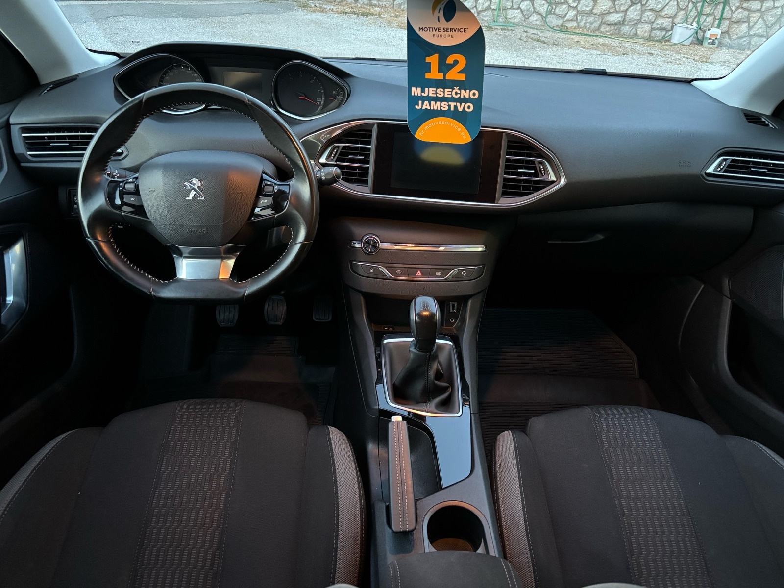 Peugeot 308 1,6 BlueHDi,TOP STANJE,VELIKI SERVIS,JAMSTVO., fotografija 11