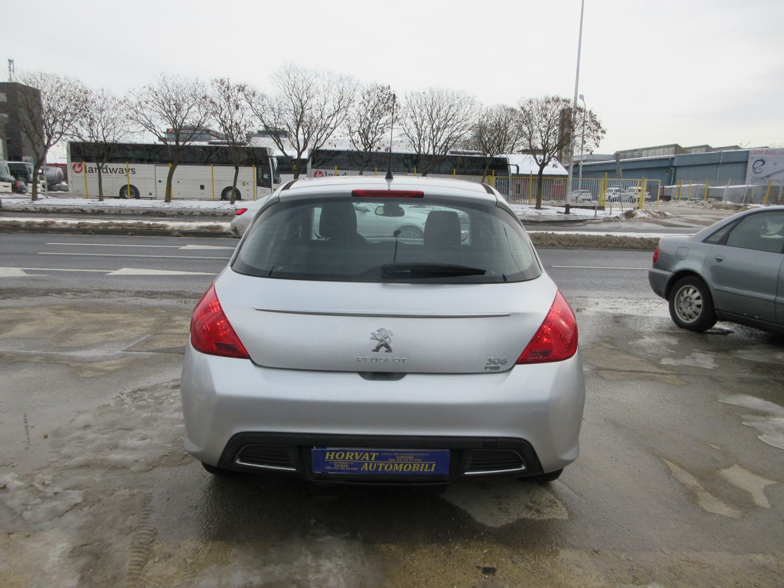 Peugeot 308 1,6 e-HDi,111Ks,Novo registriran,Nove Zimske Gume,Klima,., fotografija 5