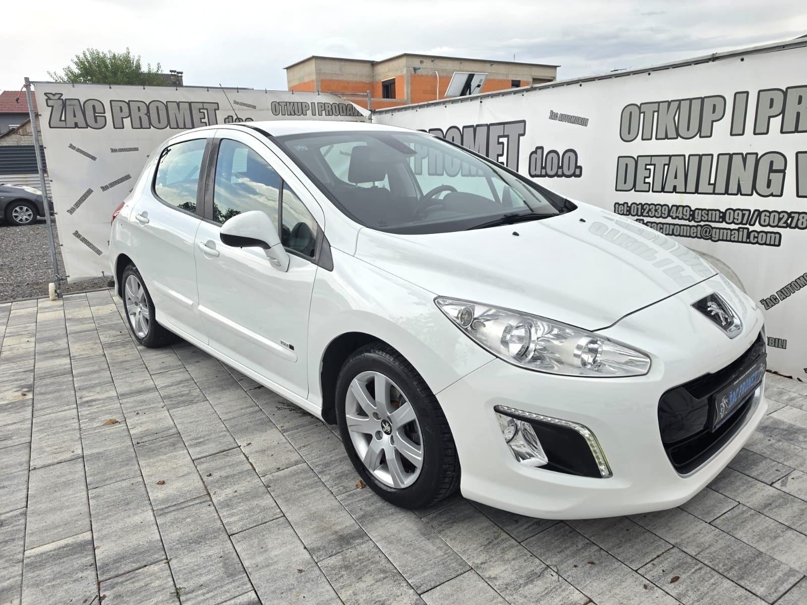Peugeot 308 1,6 e-HDi # 132 TKM# KAO NOV # KRED- KART # HR- AUTO, fotografija 3