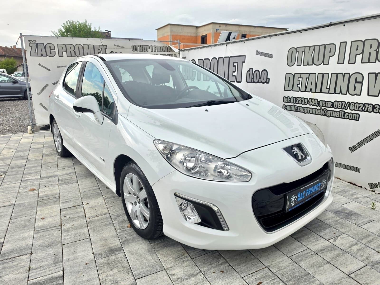Peugeot 308 1,6 e-HDi # 132 TKM# KAO NOV # KRED- KART # HR- AUTO, fotografija 6