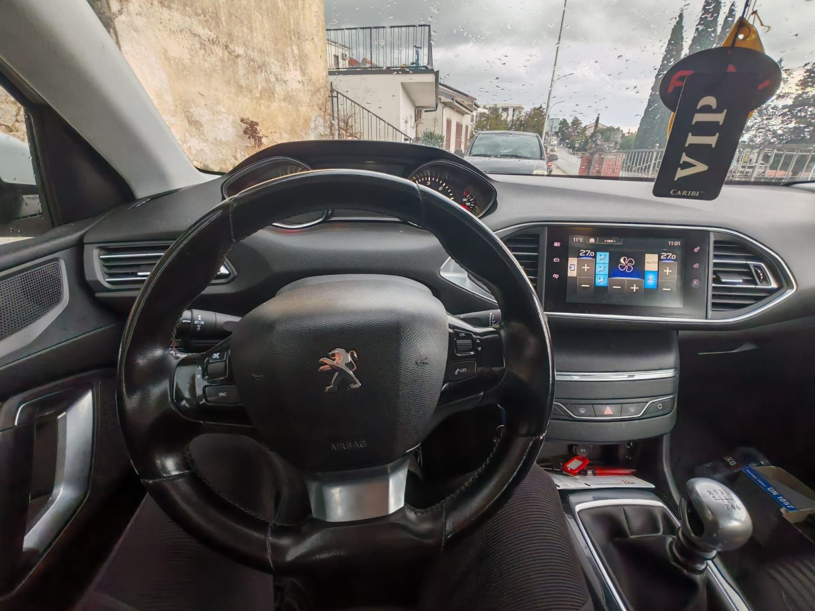 Peugeot 308 1,6 e-HDi, fotografija 4