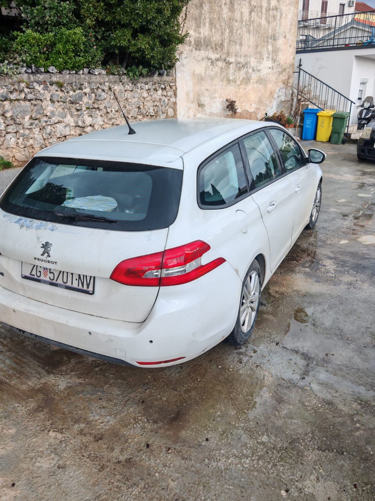 Peugeot 308 1,6 e-HDi, fotografija 7