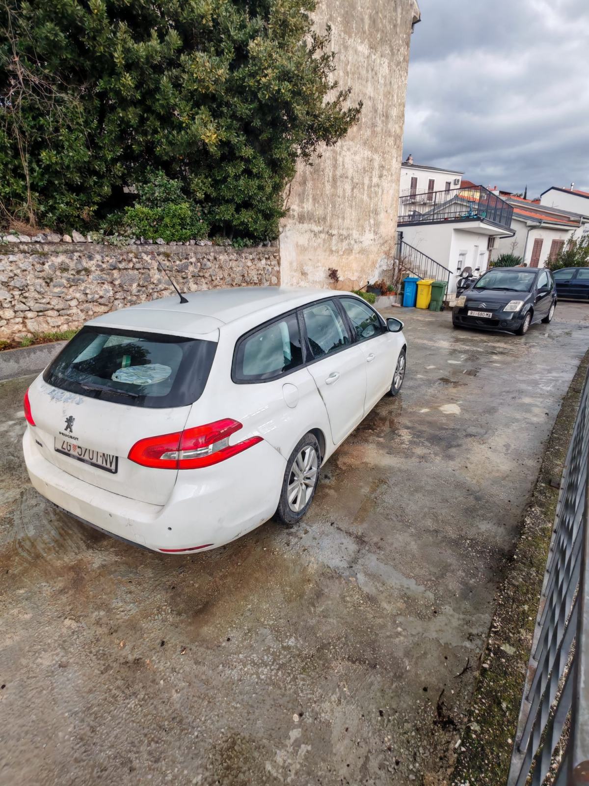 Peugeot 308 1,6 e-HDi, fotografija 10