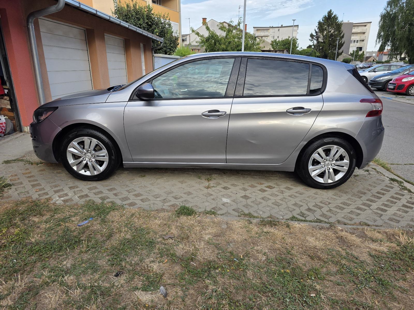 Peugeot 308 1,6 e-HDi, fotografija 5