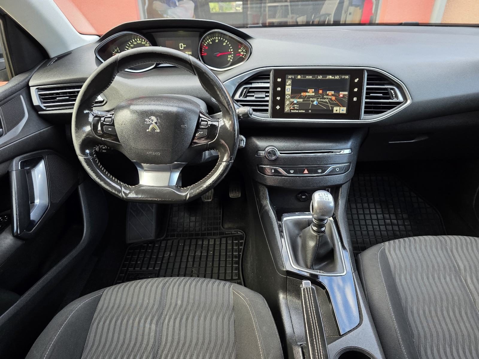 Peugeot 308 1,6 e-HDi, fotografija 14