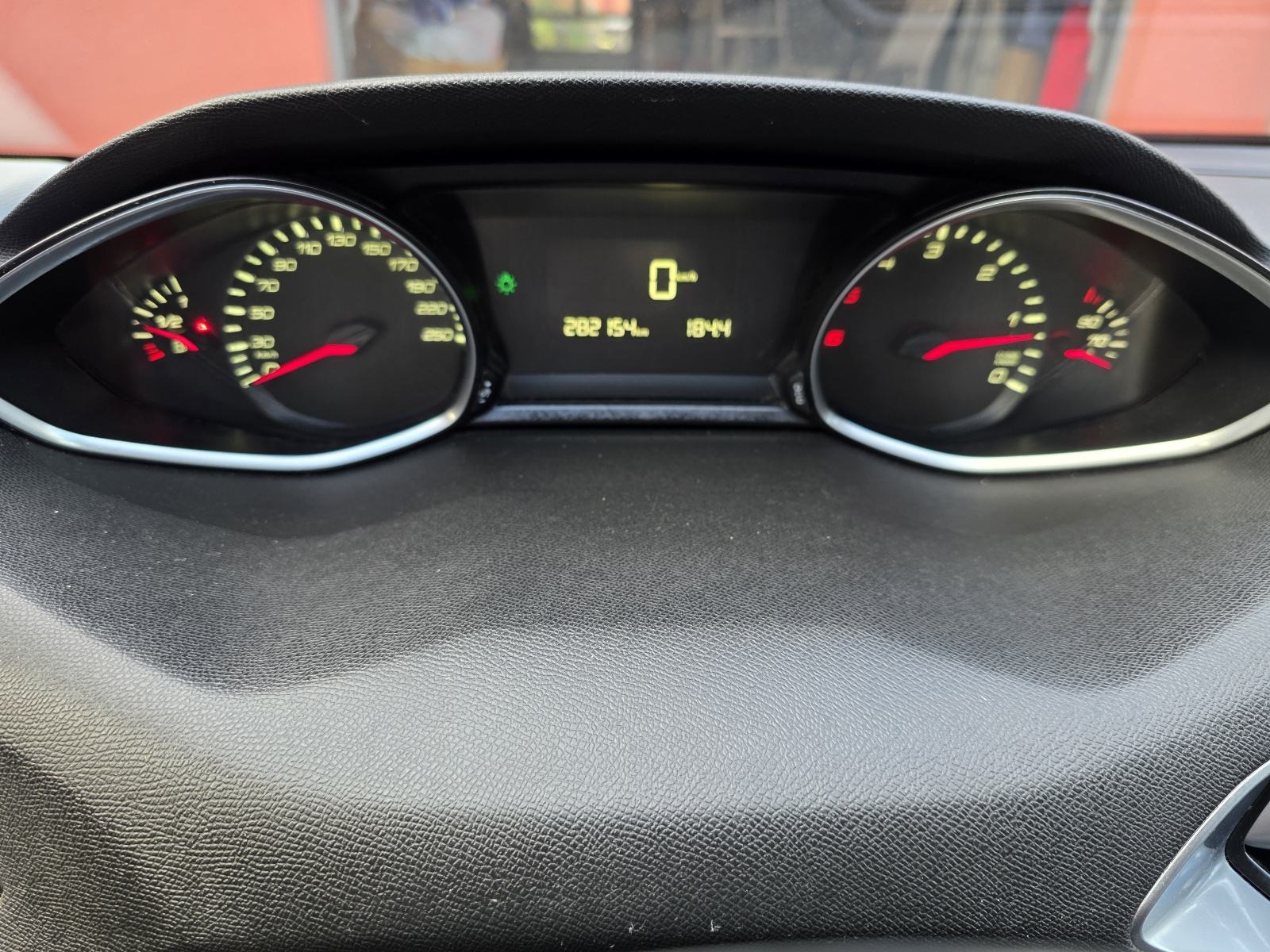 Peugeot 308 1,6 e-HDi, fotografija 15