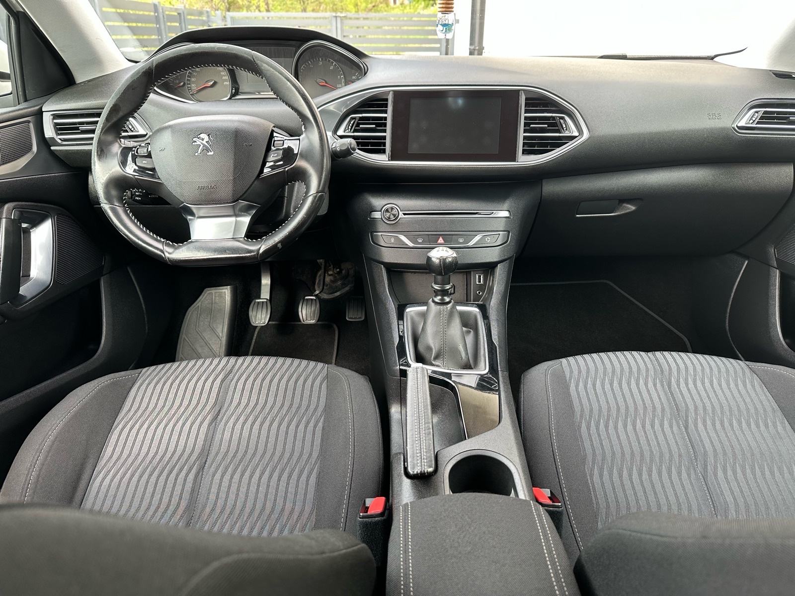 PEUGEOT 308 1.6 HDI 120ks - REG 11/2026 - ODLIČAN, fotografija 14