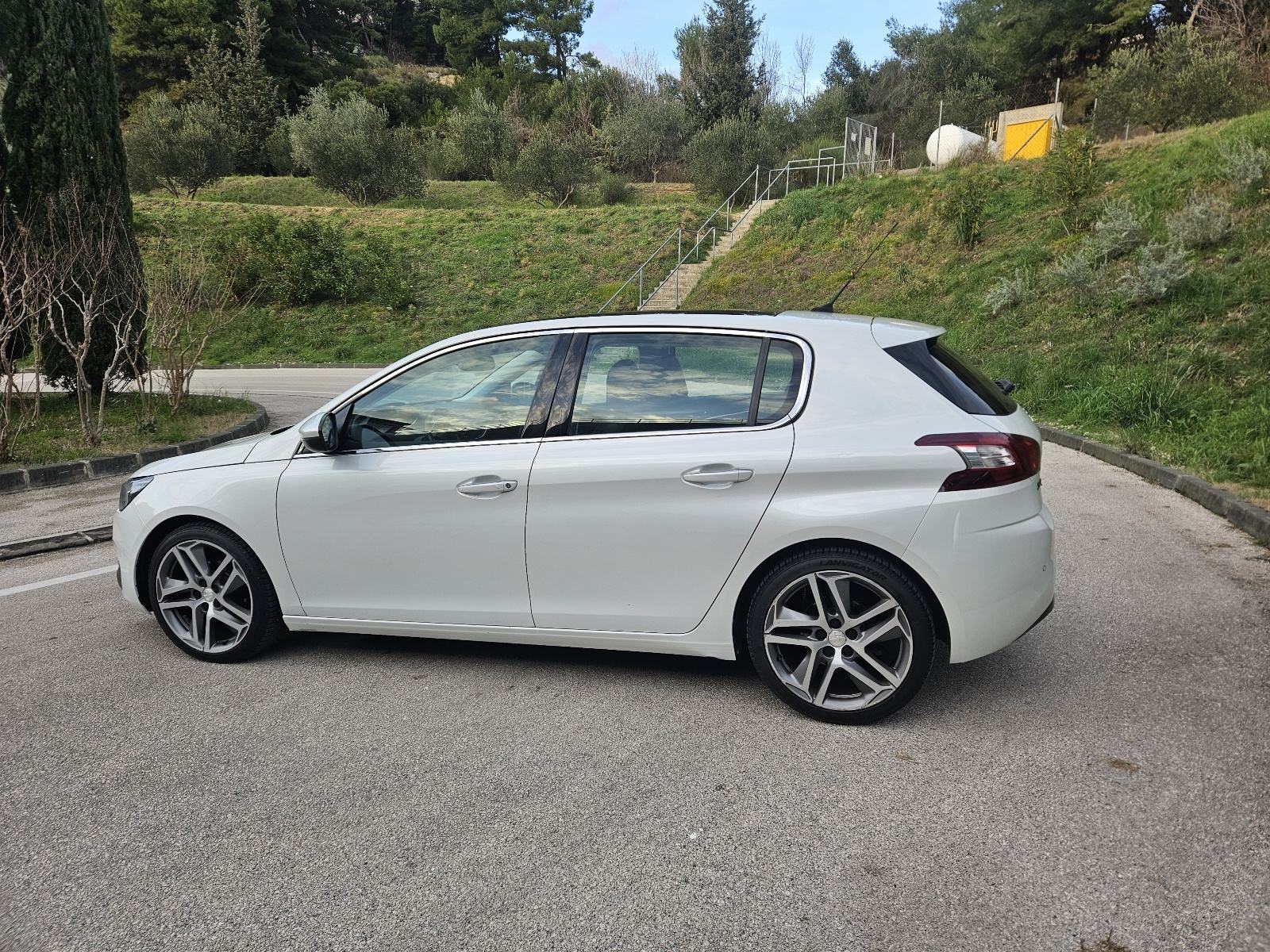 Peugeot 308 1,6 HDi,GT LINE paketom opreme, fotografija 6