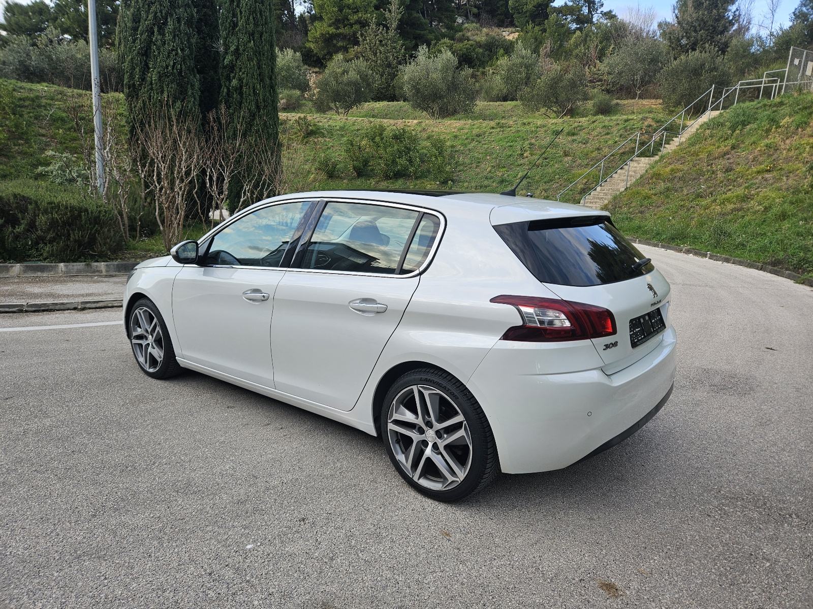 Peugeot 308 1,6 HDi,GT LINE paketom opreme, fotografija 7