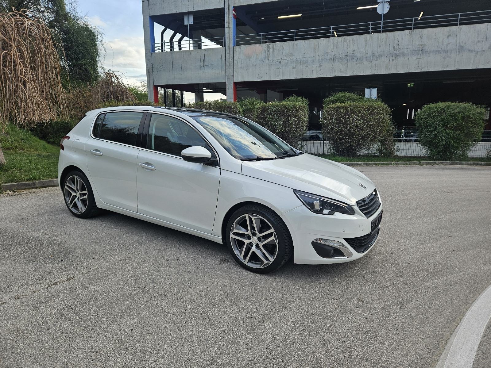 Peugeot 308 1,6 HDi,GT LINE paketom opreme, fotografija 11