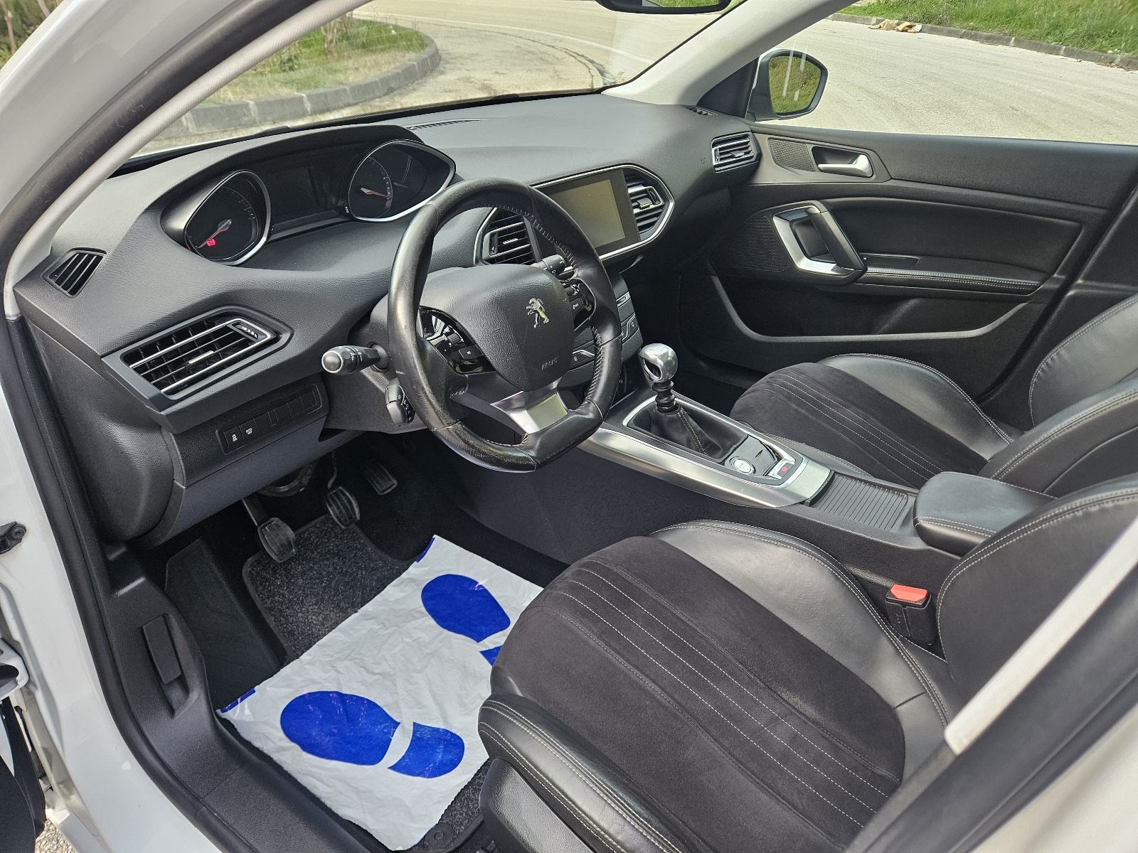 Peugeot 308 1,6 HDi,GT LINE paketom opreme, fotografija 13