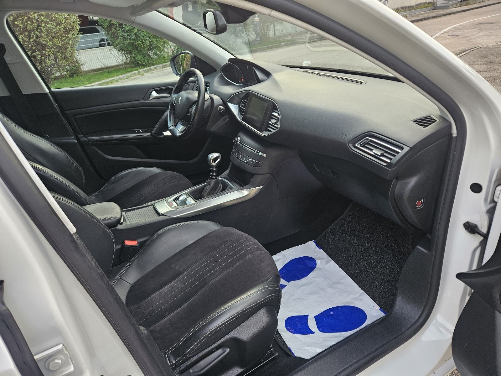 Peugeot 308 1,6 HDi,GT LINE paketom opreme, fotografija 15