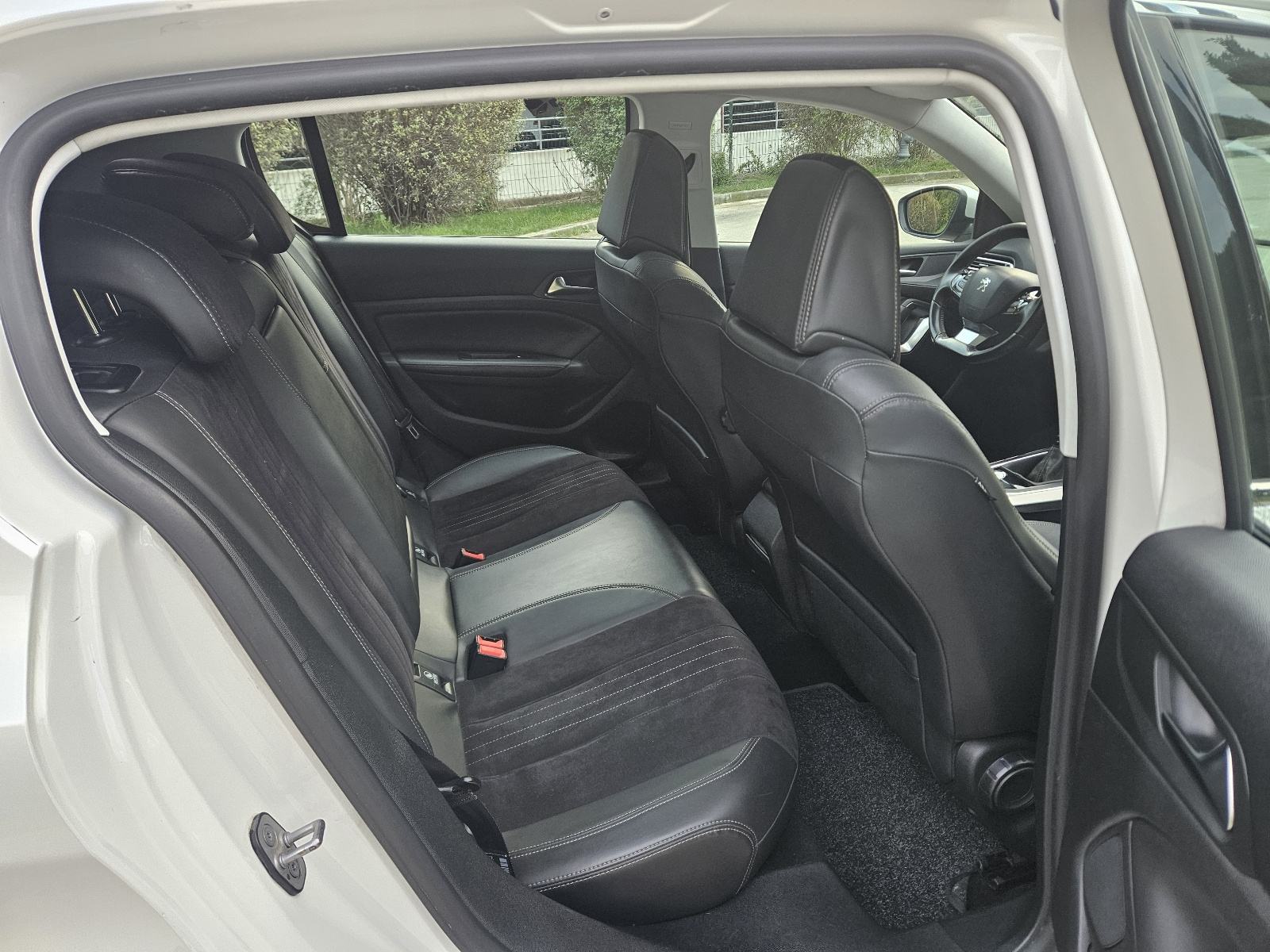 Peugeot 308 1,6 HDi,GT LINE paketom opreme, fotografija 19