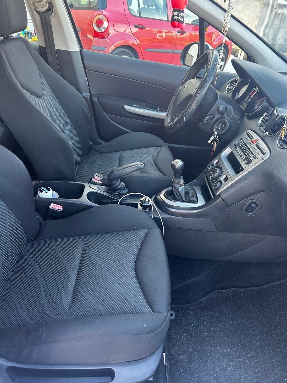 Peugeot 308 1,6 HDi, Klima, Reg.06/2027, fotografija 5