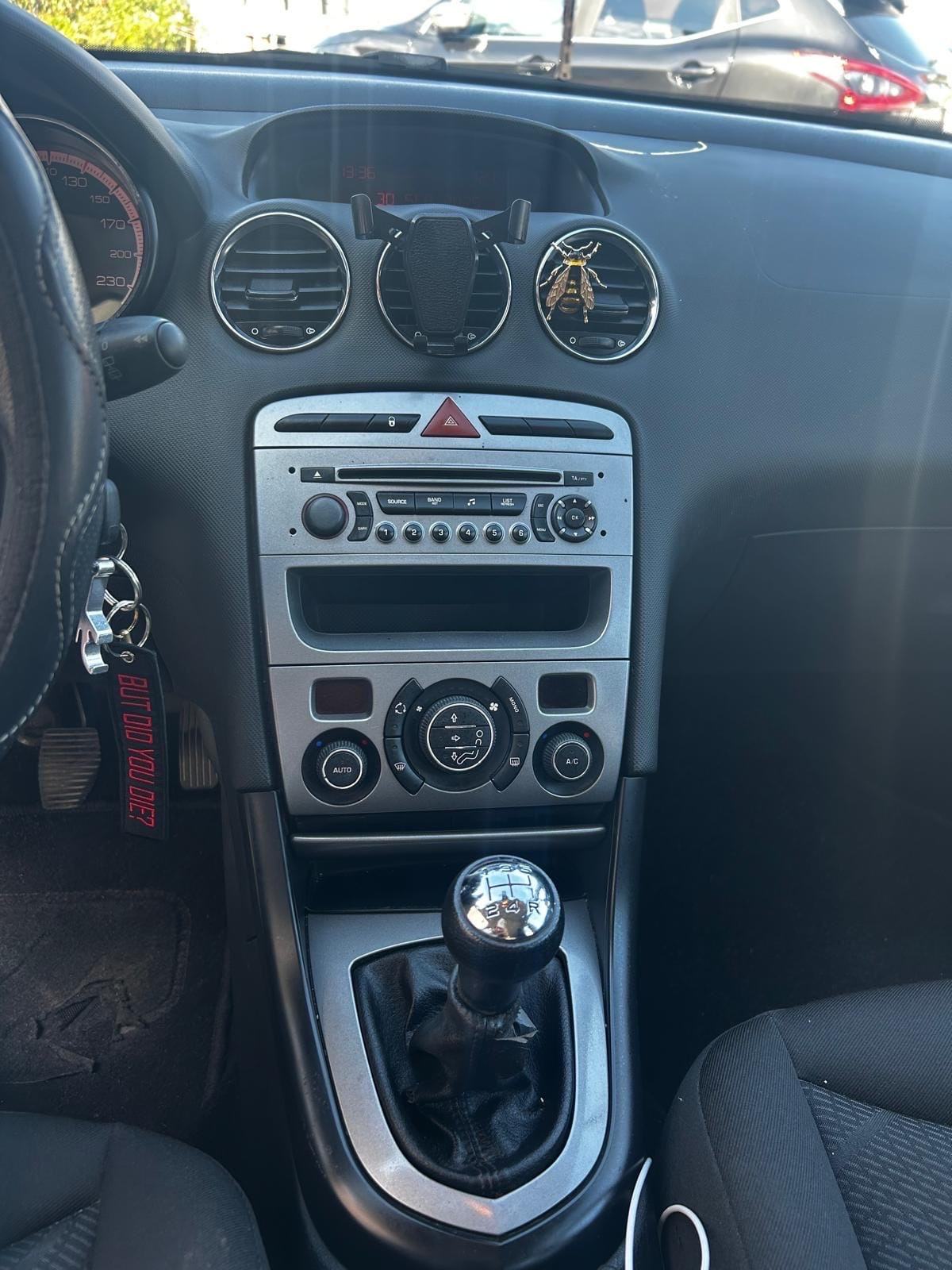 Peugeot 308 1,6 HDi, Klima, Reg.06/2027, fotografija 6