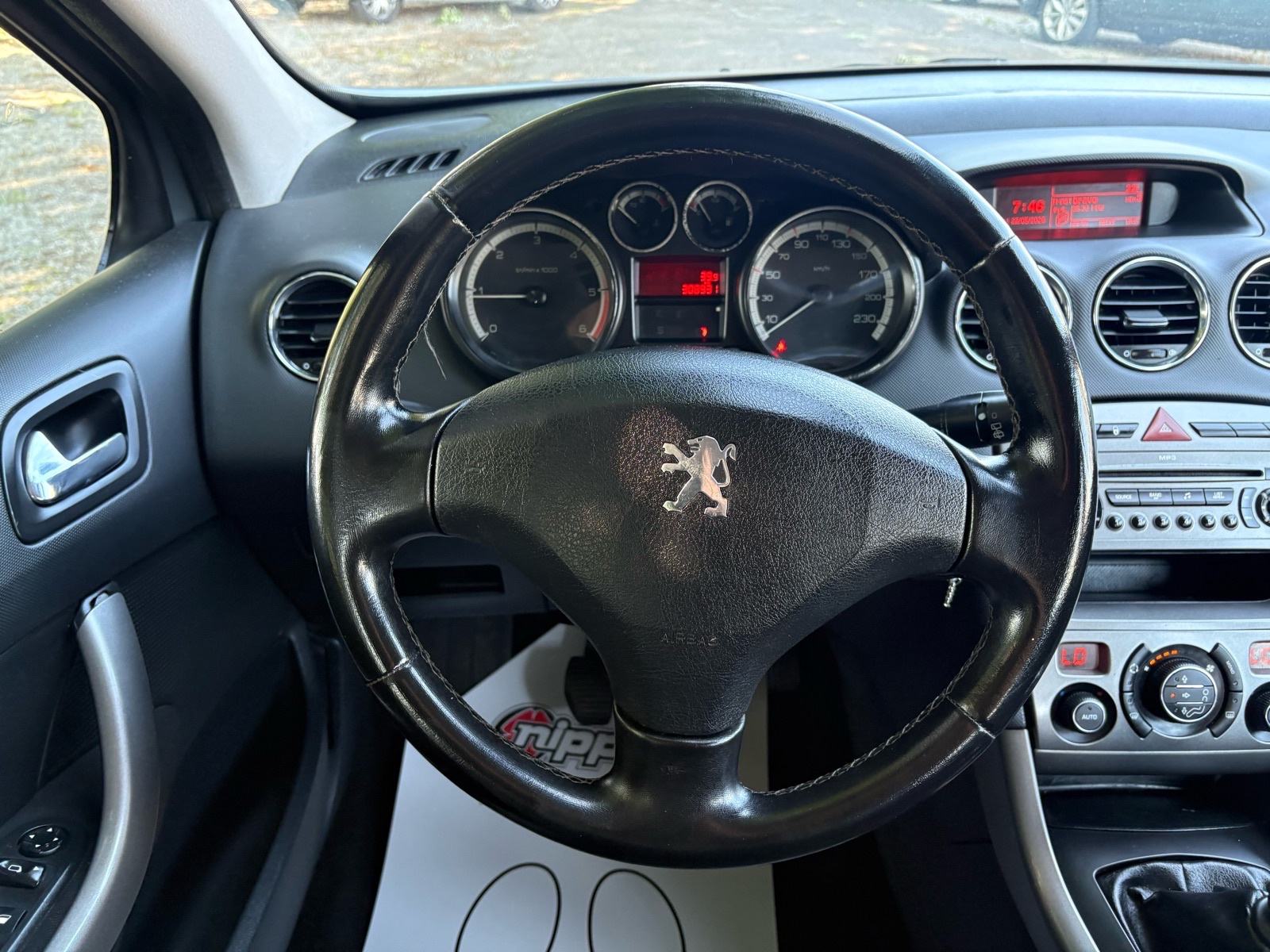 Peugeot 308 1,6 HDi KLIMA - ALU - VELIKI SERVIS - AUTOKREDIT, fotografija 14