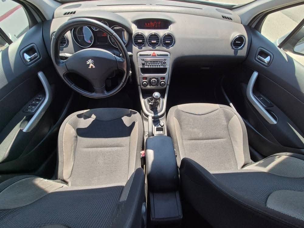 Peugeot 308 1,6 HDi,servisiran,sačuvan,odličan,reg 3/27, fotografija 9