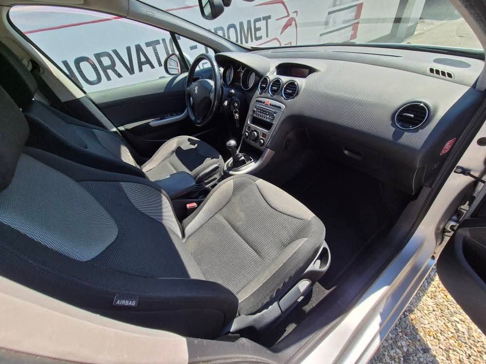 Peugeot 308 1,6 HDi,servisiran,sačuvan,odličan,reg 3/27, fotografija 14
