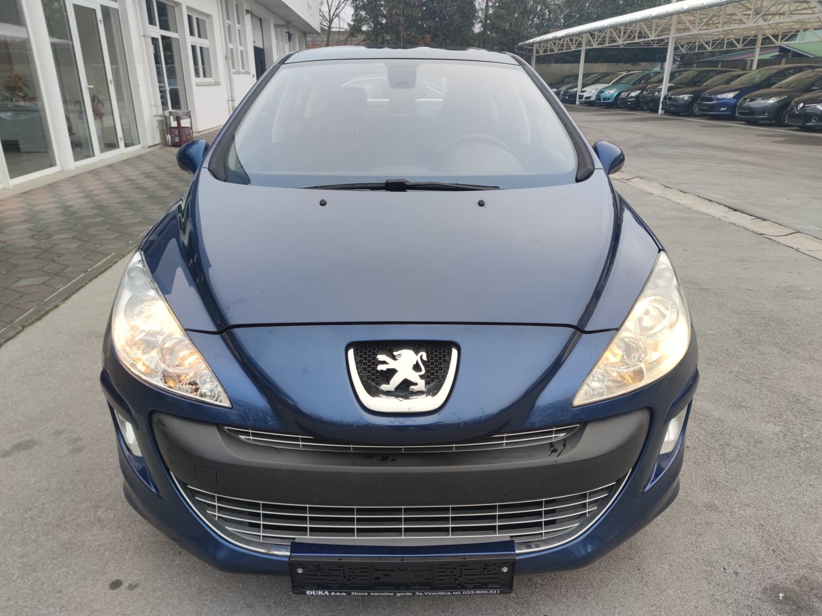 Peugeot 308 1,6 HDi PARKING SENZORI TEMPOMAT PANORAMA KROV PUTNI KOMP, fotografija 3
