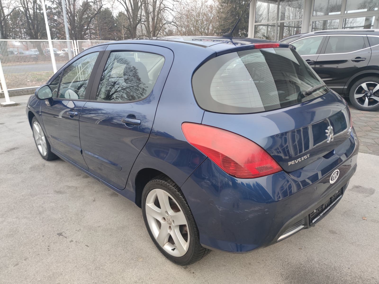 Peugeot 308 1,6 HDi PARKING SENZORI TEMPOMAT PANORAMA KROV PUTNI KOMP, fotografija 8