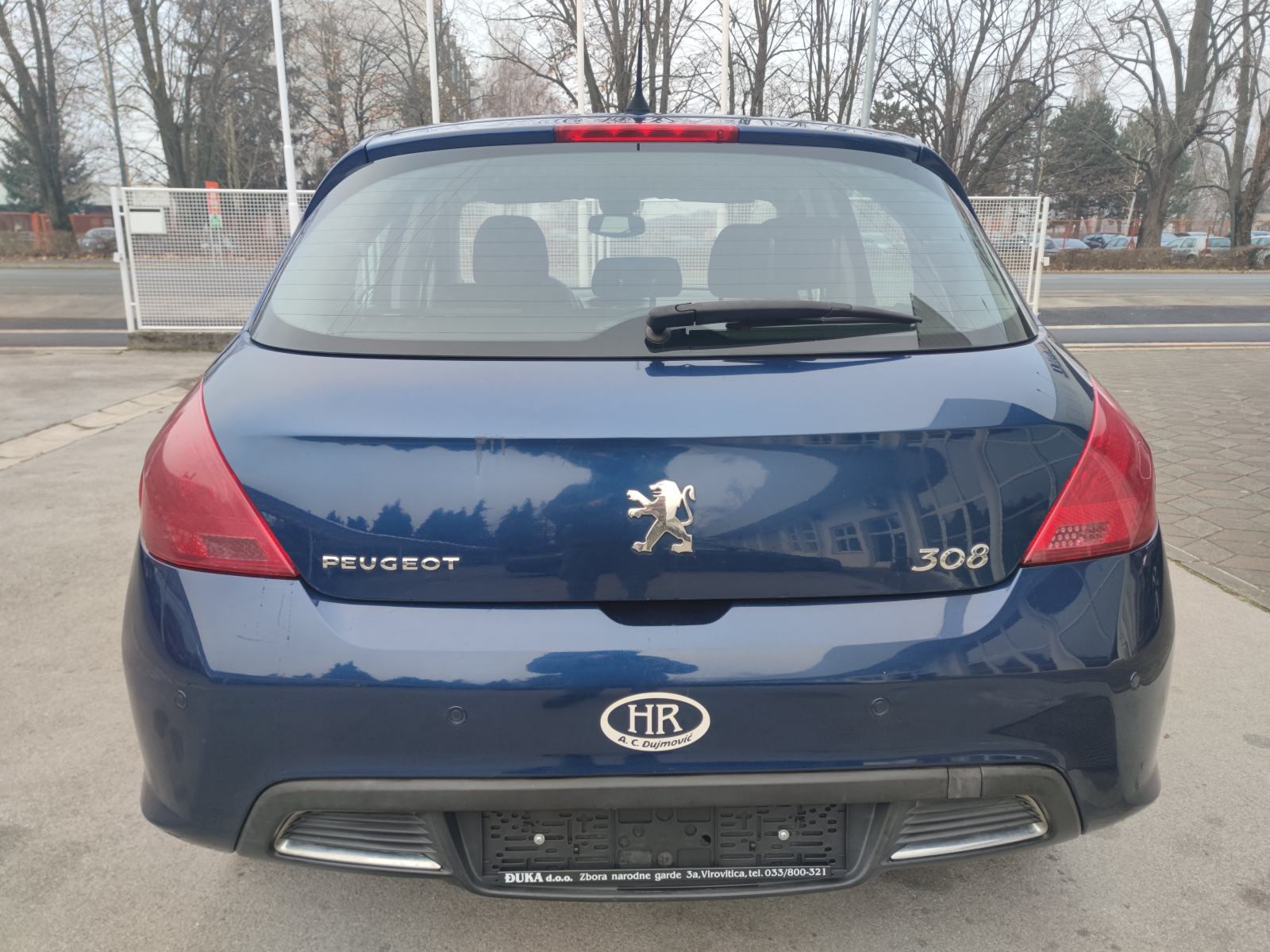 Peugeot 308 1,6 HDi PARKING SENZORI TEMPOMAT PANORAMA KROV PUTNI KOMP, fotografija 9