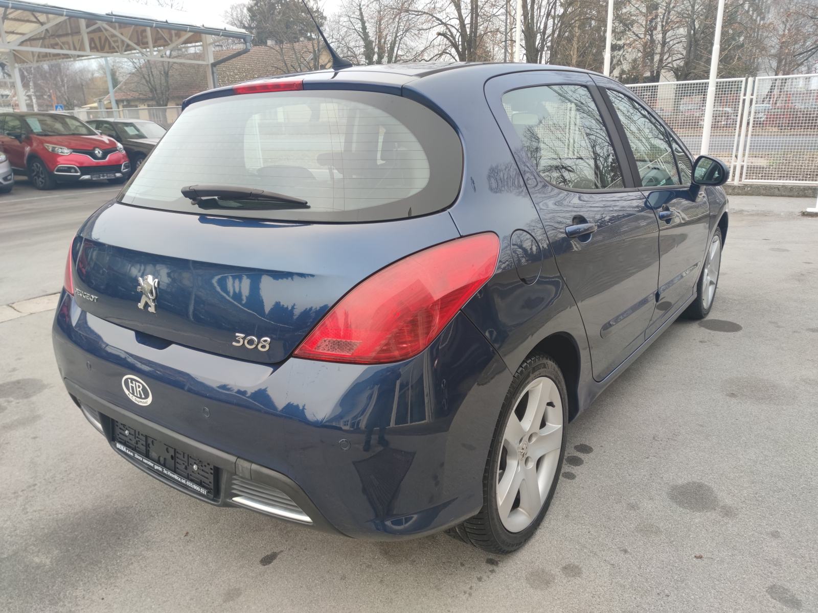 Peugeot 308 1,6 HDi PARKING SENZORI TEMPOMAT PANORAMA KROV PUTNI KOMP, fotografija 11
