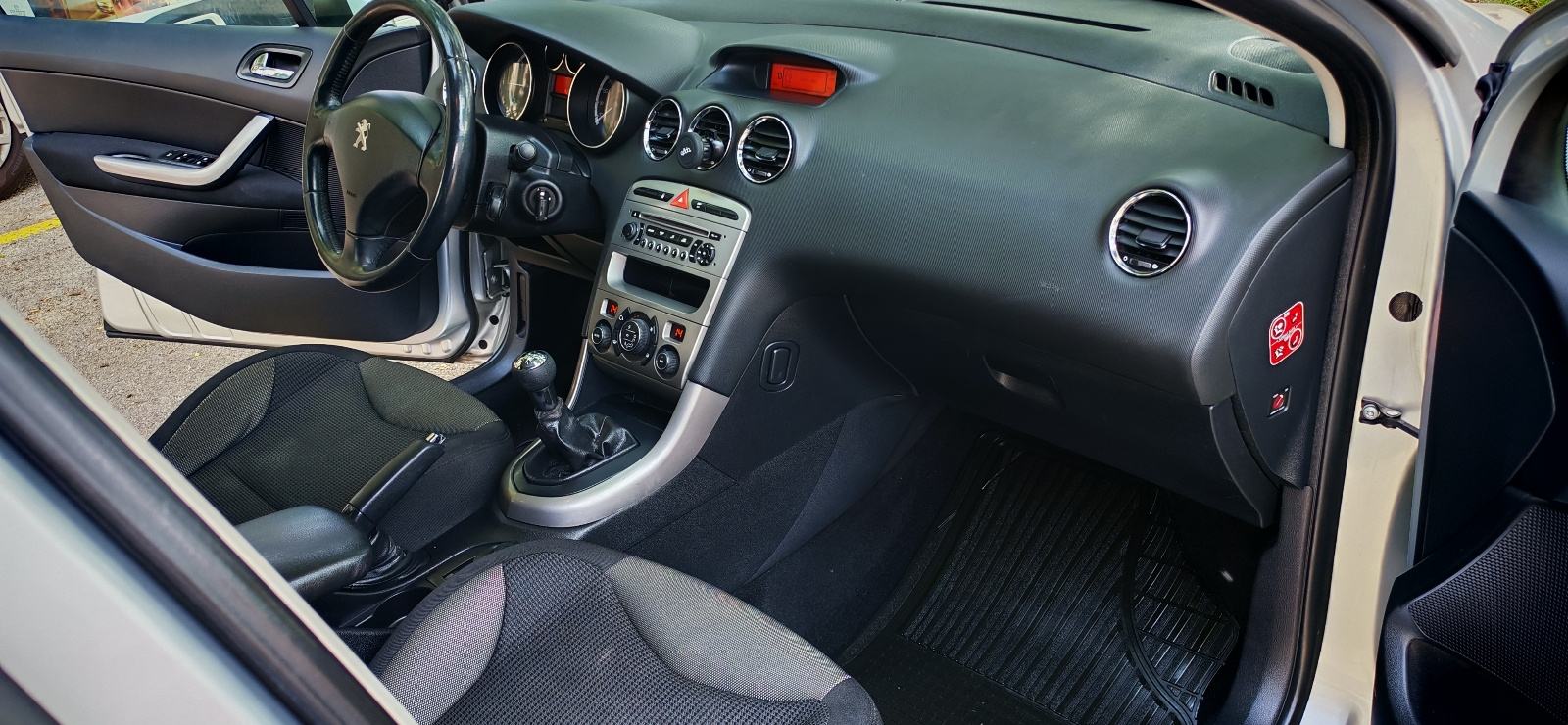 Peugeot 308 1,6 HDi** veliki servis**, fotografija 20