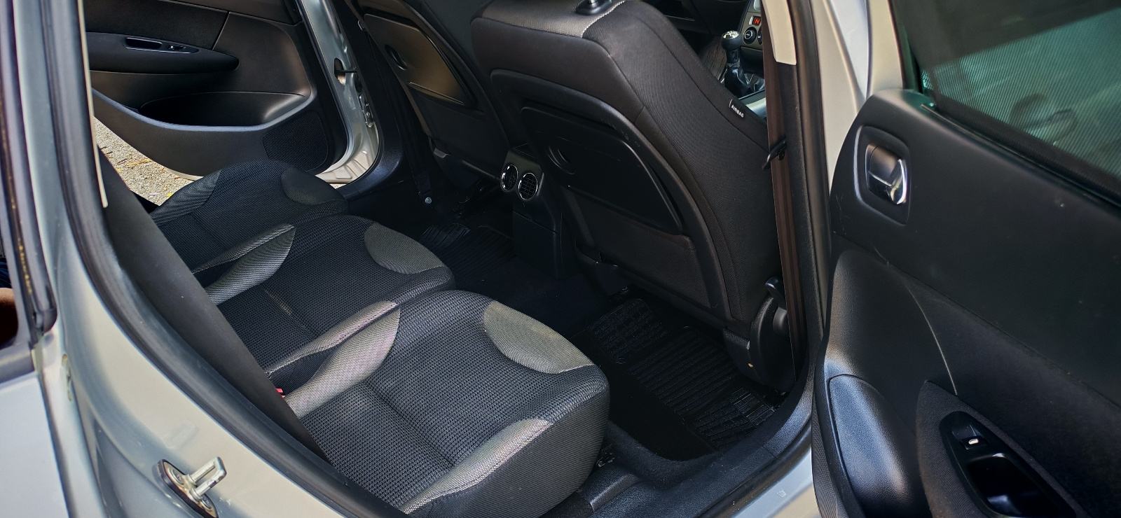 Peugeot 308 1,6 HDi** veliki servis**, fotografija 19