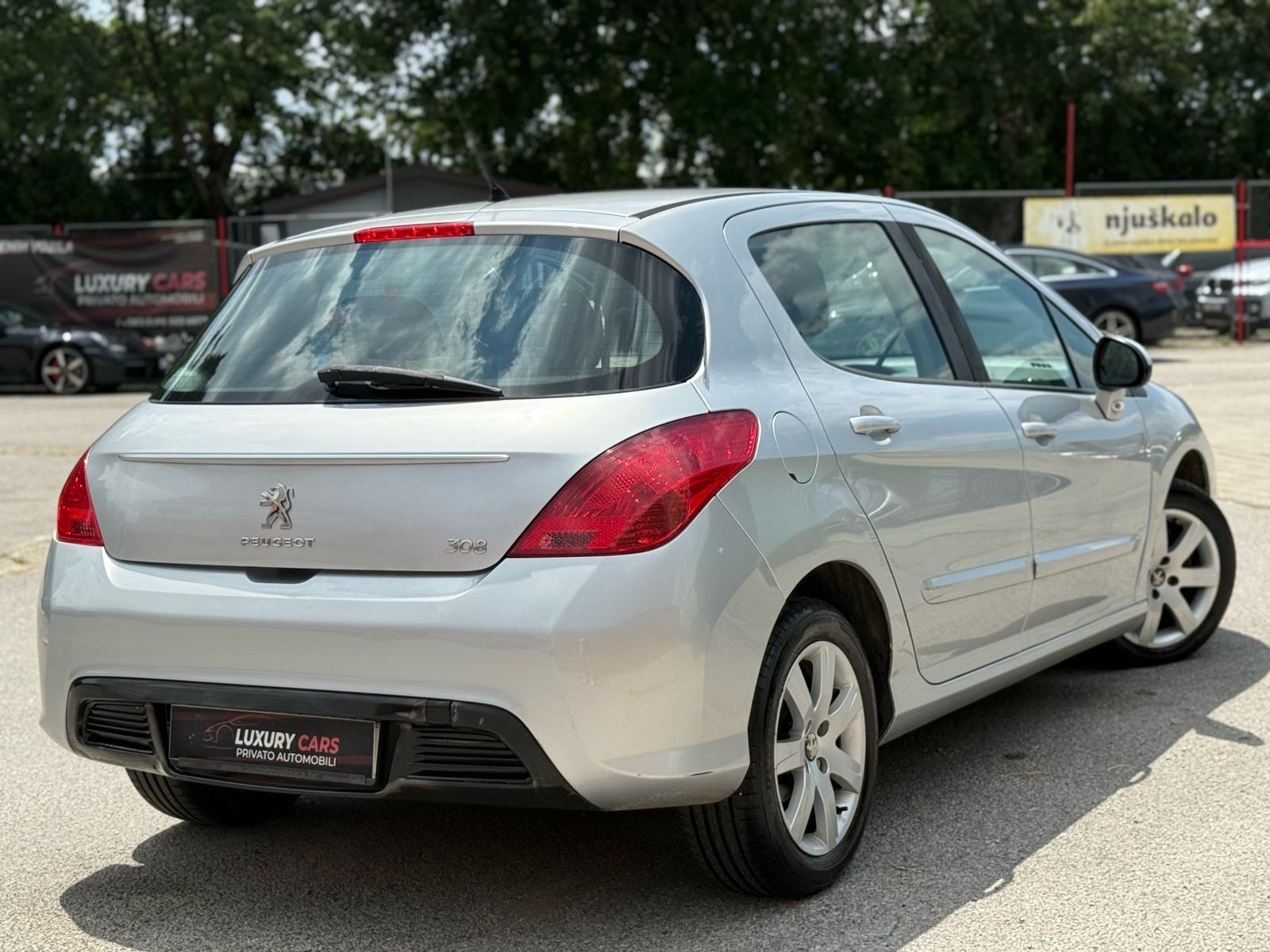 Peugeot 308 1,6 HDi 2 Vlasnik Nije Uvoz Zamjena!!, fotografija 5