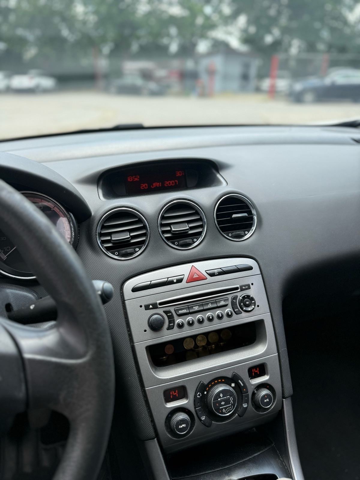 Peugeot 308 1,6 HDi 2 Vlasnik Nije Uvoz Zamjena!!, fotografija 8