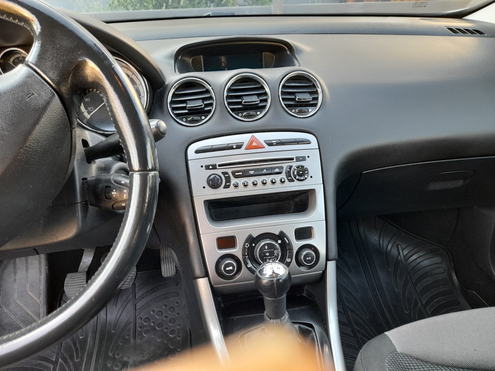 Peugeot 308 1,6 HDi, fotografija 3