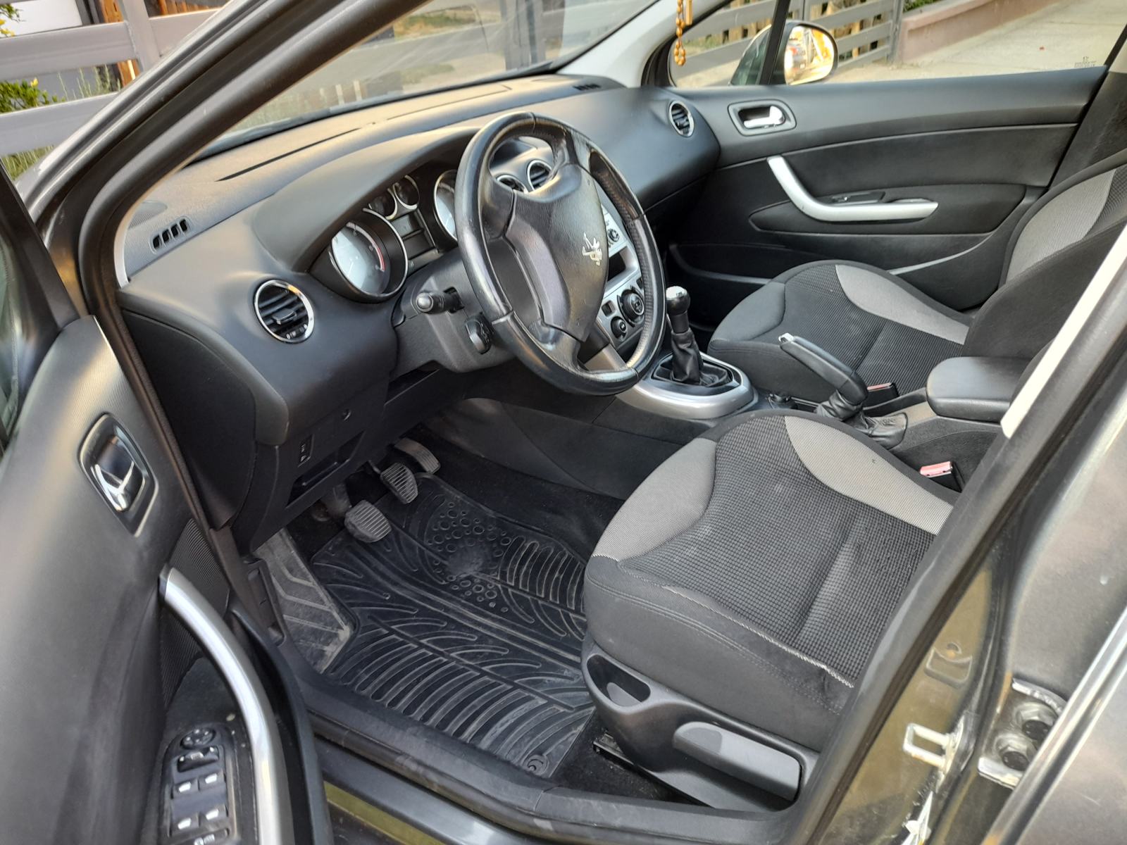 Peugeot 308 1,6 HDi, fotografija 4