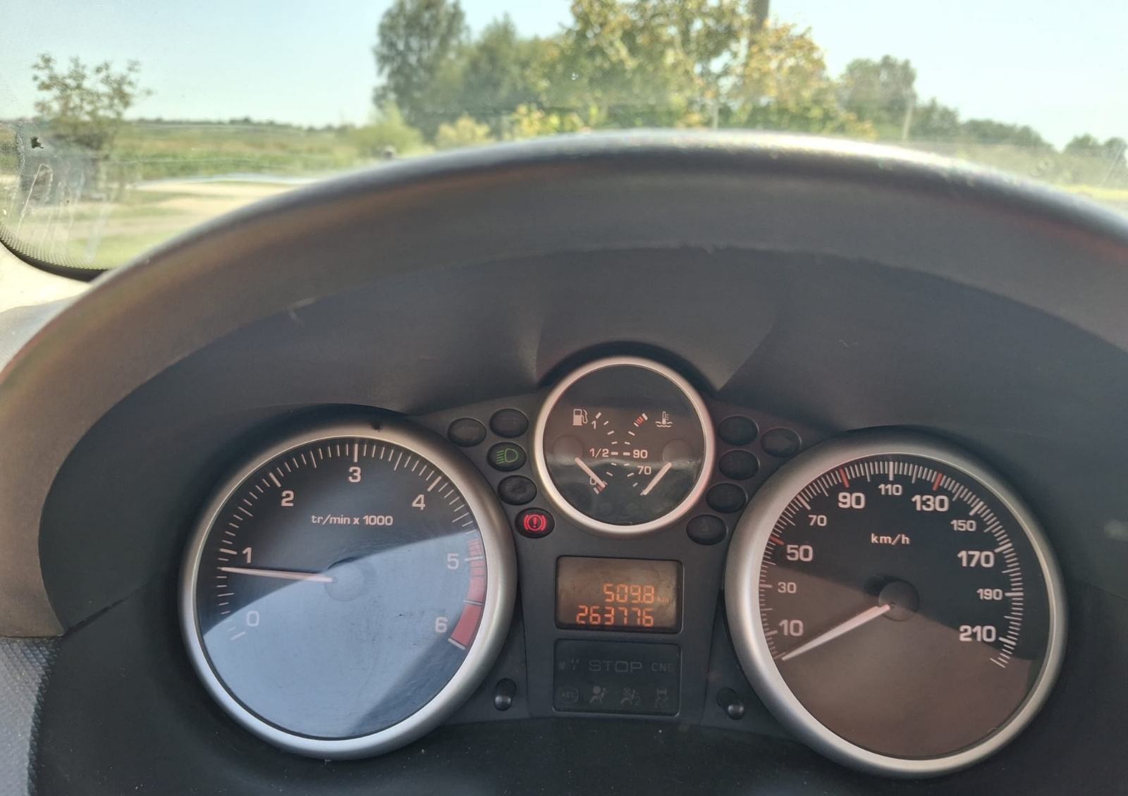 Peugeot 206+ 1,4 HDi 2011g, fotografija 14
