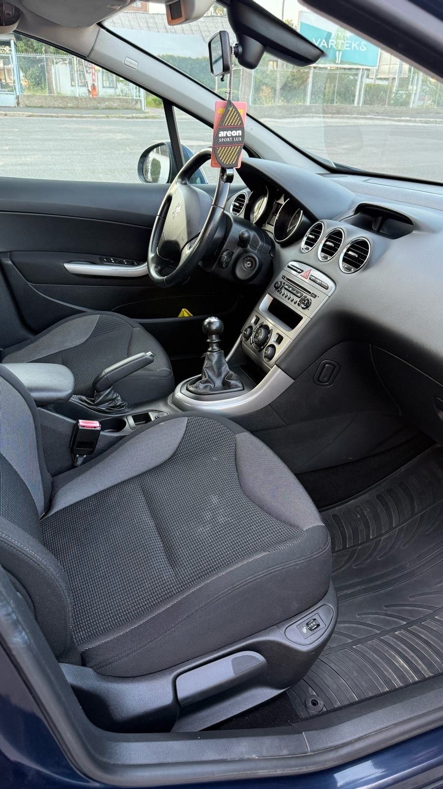 Peugeot 308 1,6 HDi, fotografija 11