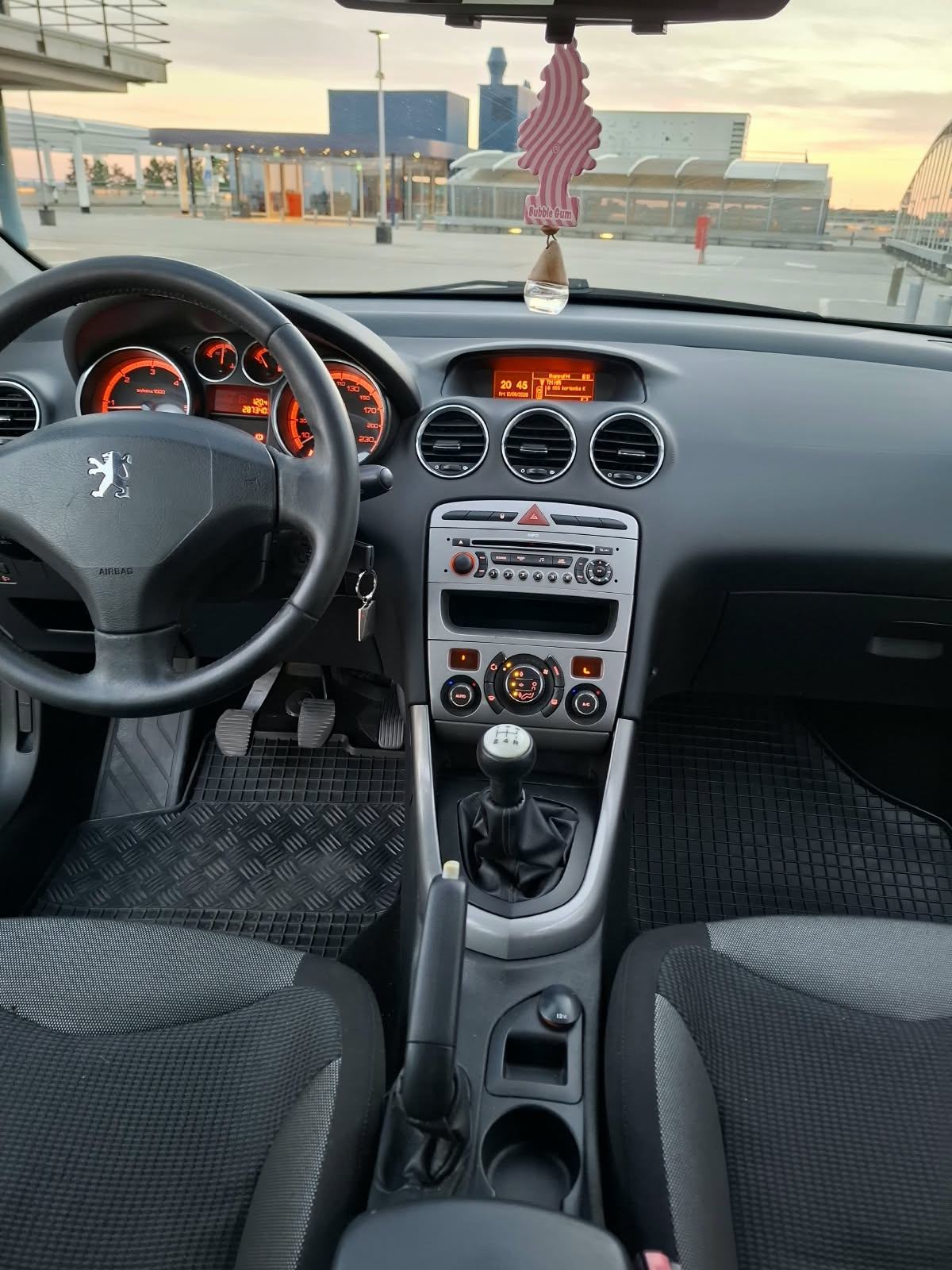 Peugeot 308 1,6 HDi, fotografija 5
