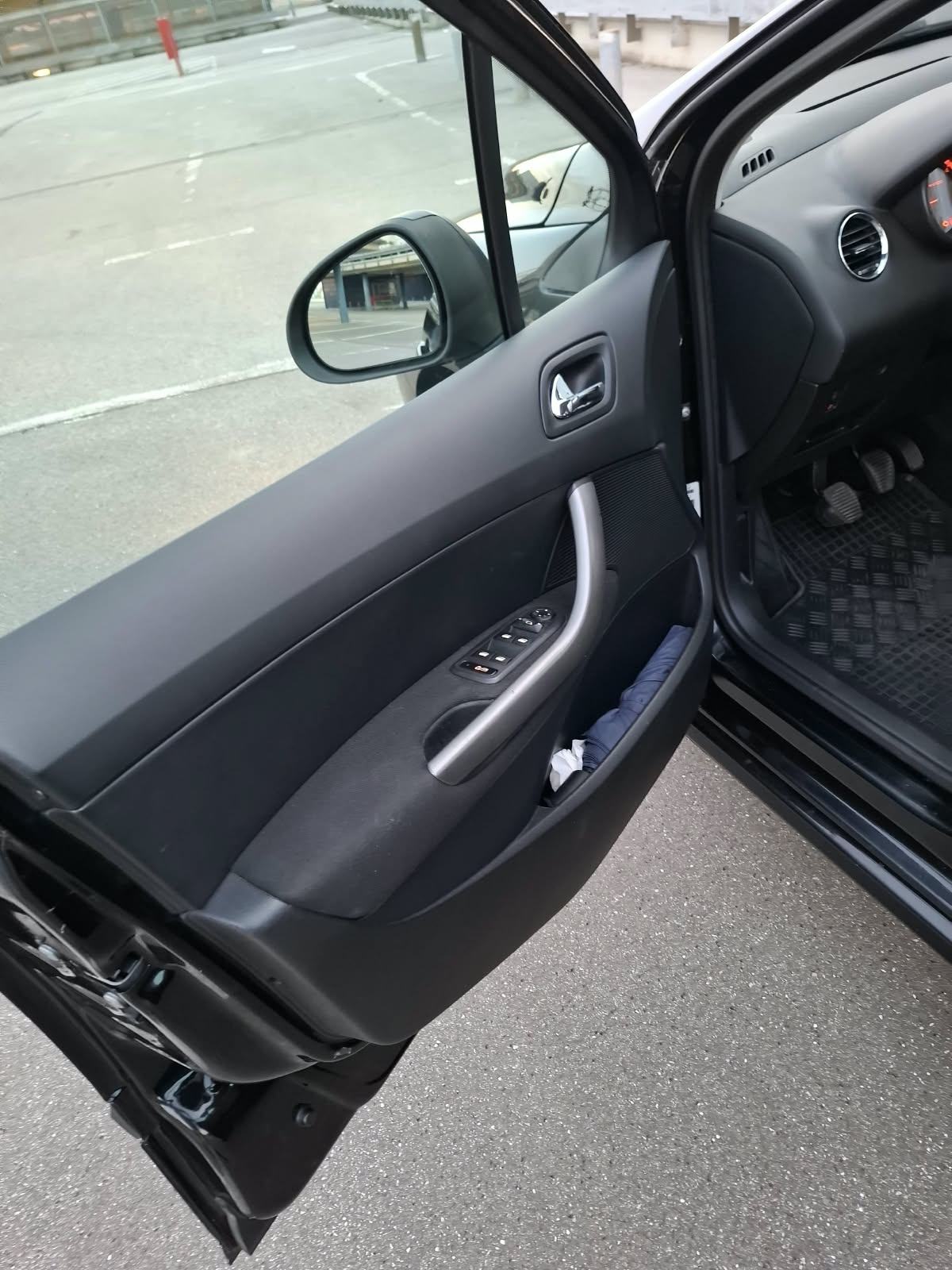 Peugeot 308 1,6 HDi, fotografija 7
