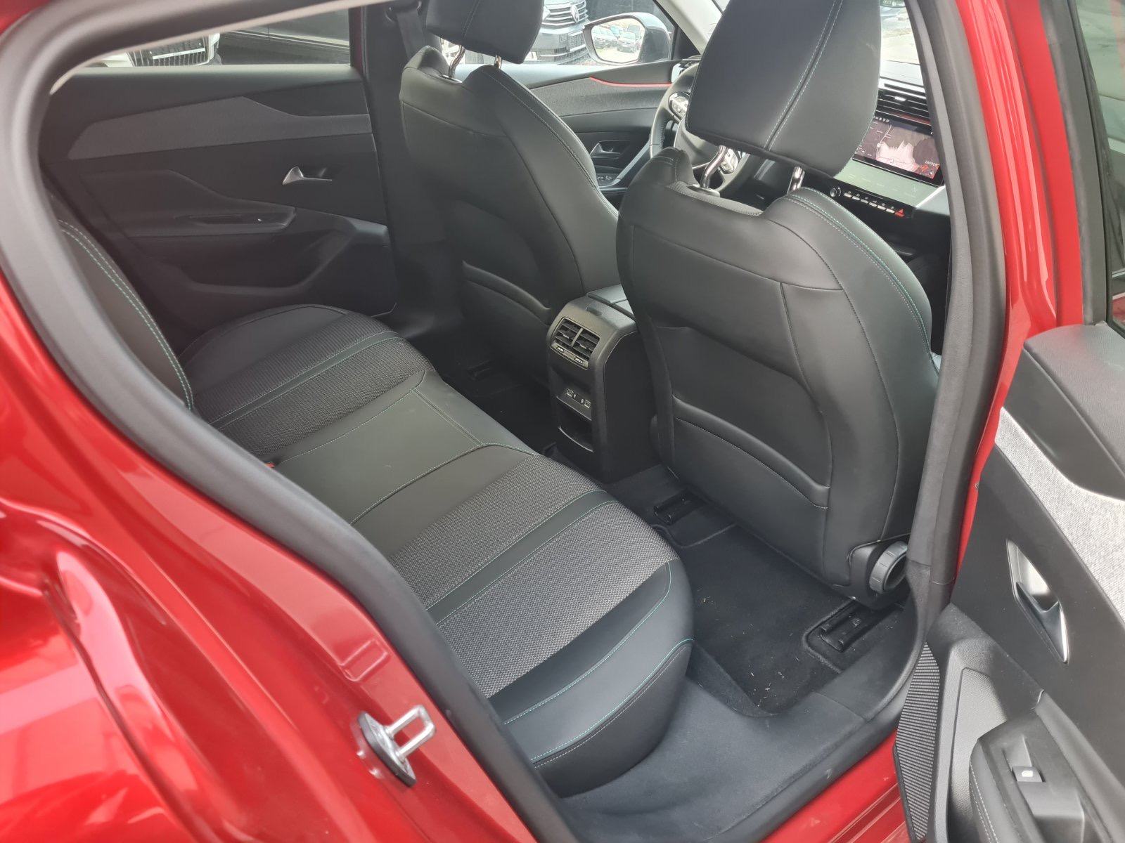 Peugeot 308 HYBRID 1.6 ALLURE AUTOMATSKI MJENJAČ NIJE UVOZ 1.REG. U RH, fotografija 12
