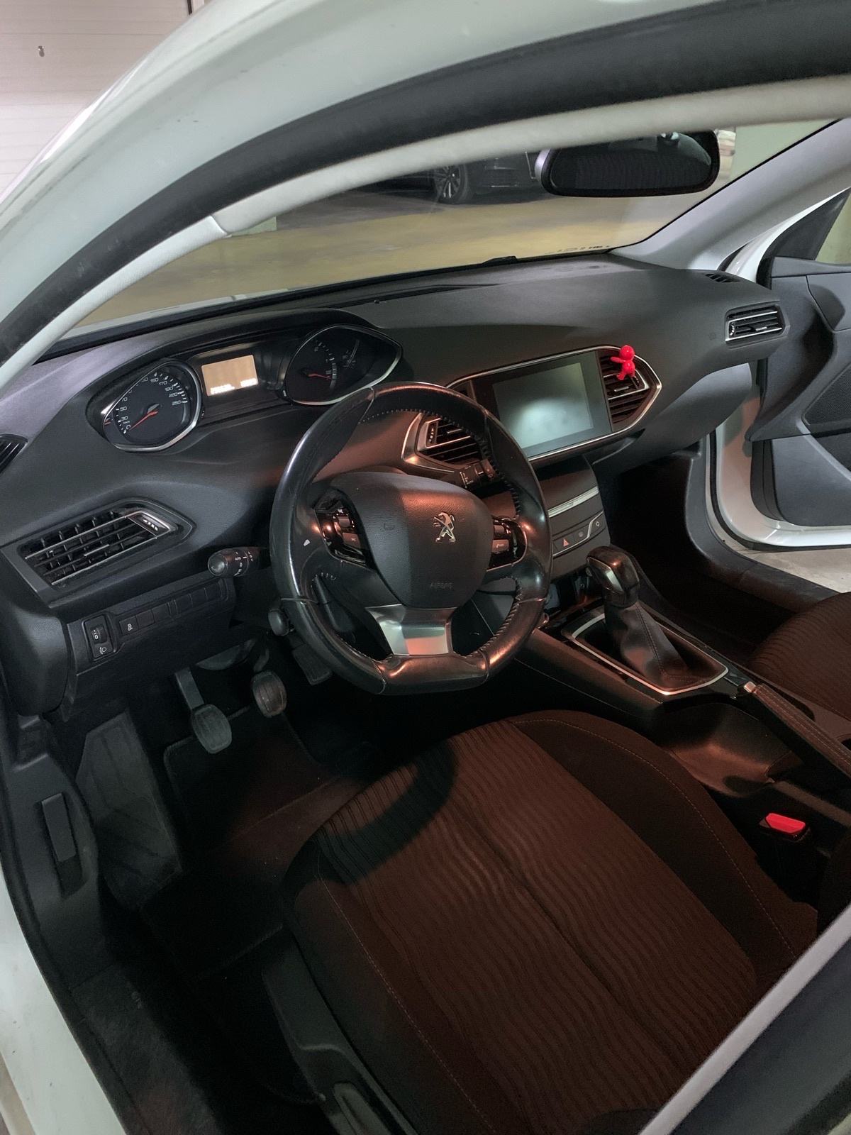Peugeot 308 1,6, fotografija 7