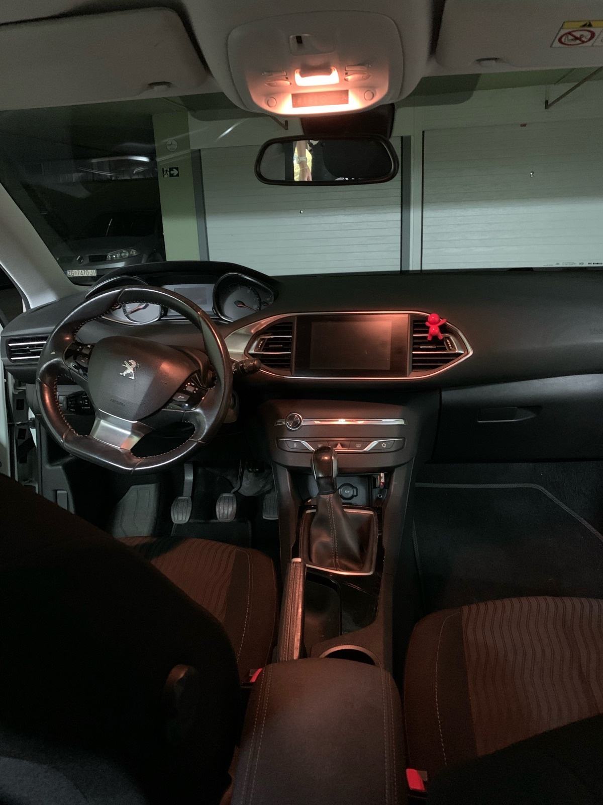 Peugeot 308 1,6, fotografija 8