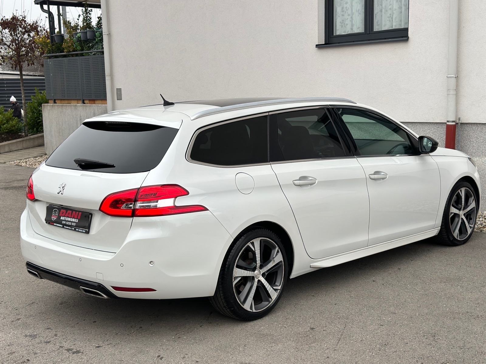 PEUGEOT 308 2.0 GT 133 KW,AUTOMATIK,PILOT,PANO.XENON.. 13.600€, fotografija 4