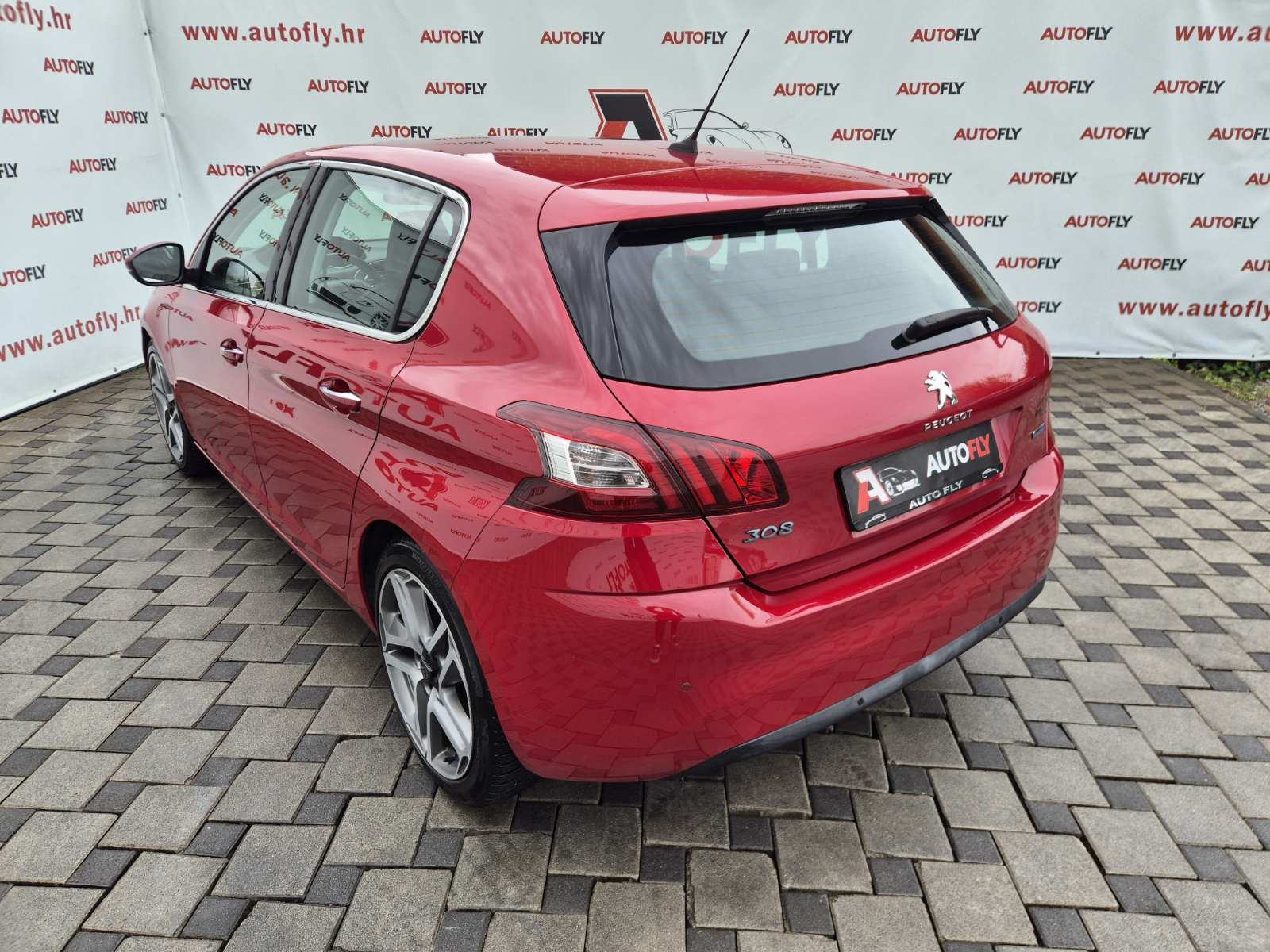 Peugeot 308 2.0 HDI Allure, Kamera, Navigacija, Bixenon, 18"alu, fotografija 6