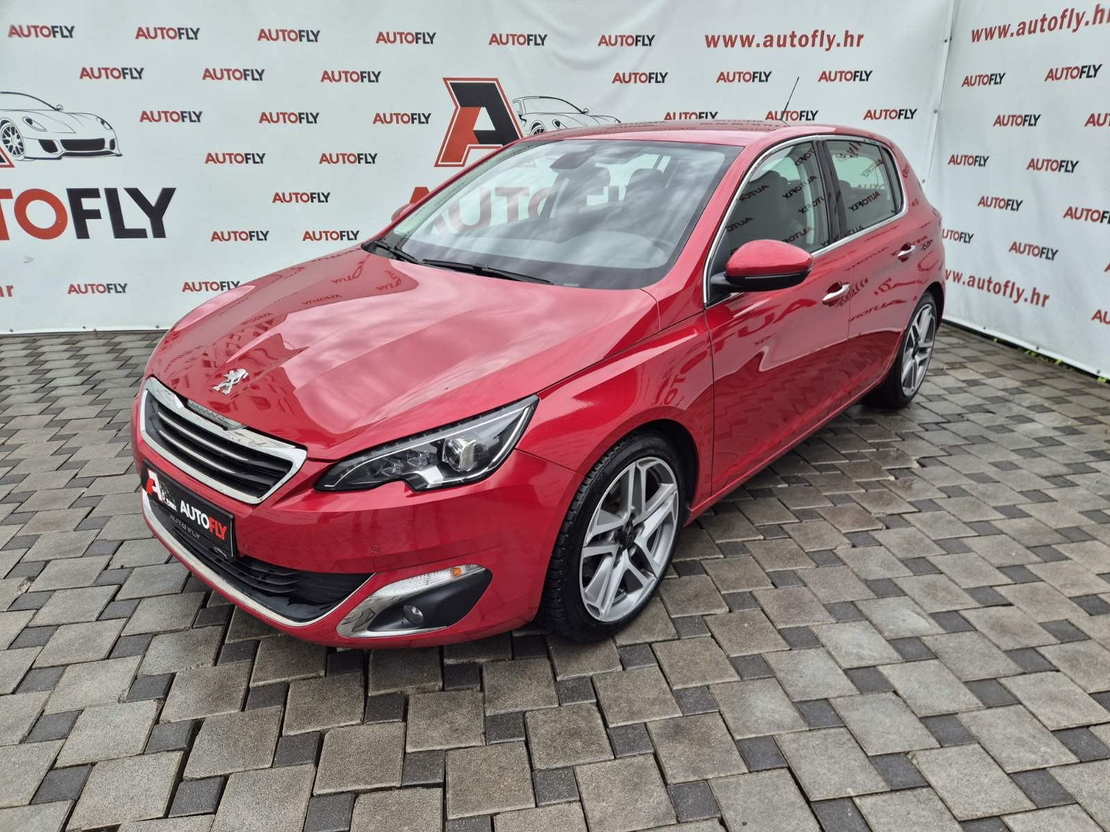 Peugeot 308 2.0 HDI Allure, Kamera, Navigacija, Bixenon, 18"alu, fotografija 9
