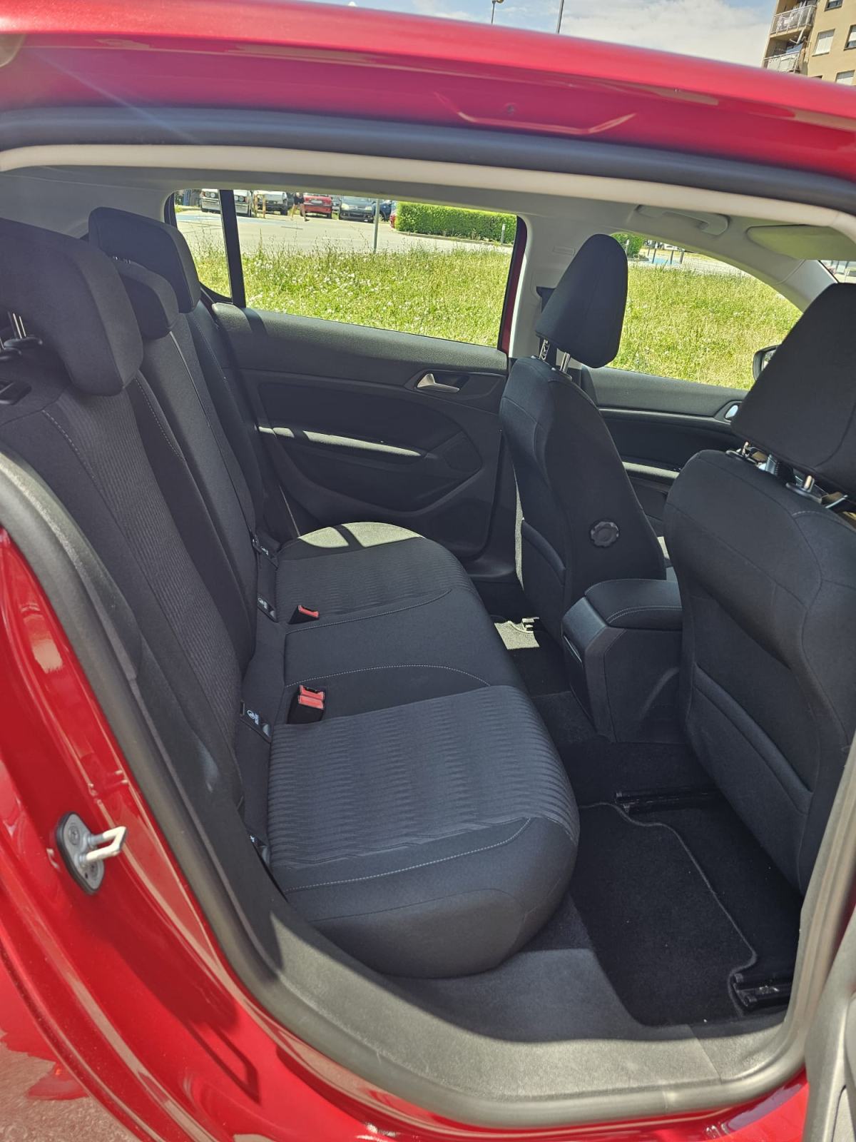 Peugeot 308 2,0 Blue HDi, fotografija 16