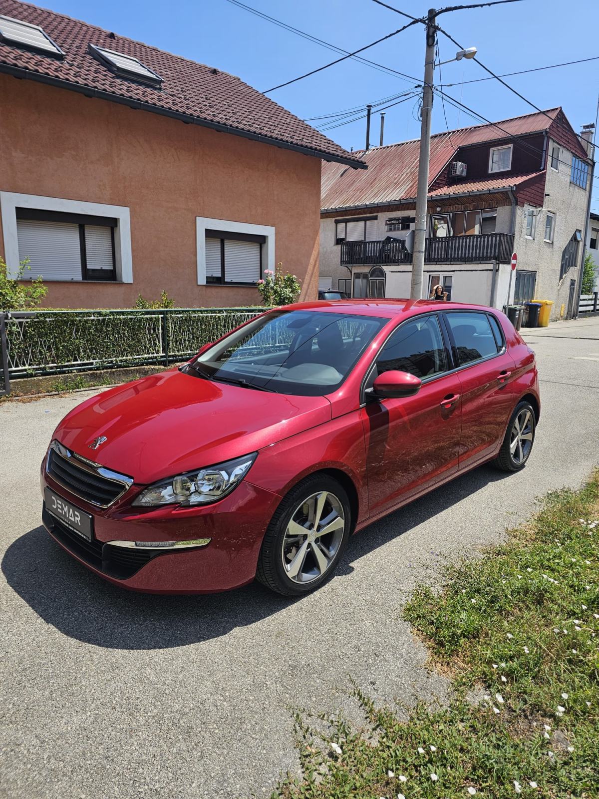 Peugeot 308 2,0 Blue HDi, fotografija 2