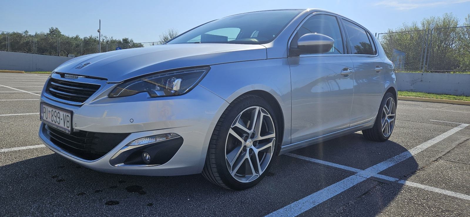 Peugeot 308 2,0HDI_EAT6, fotografija 8