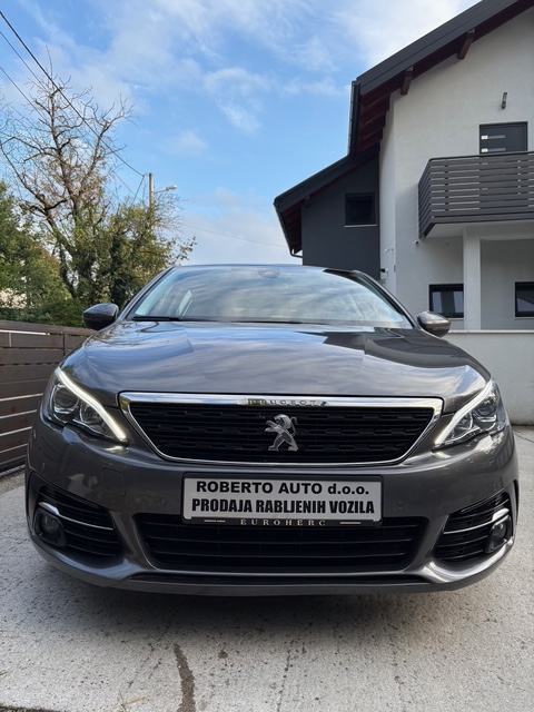 Peugeot 308 Active Business 1,2 PureTech 110 KS, fotografija 2