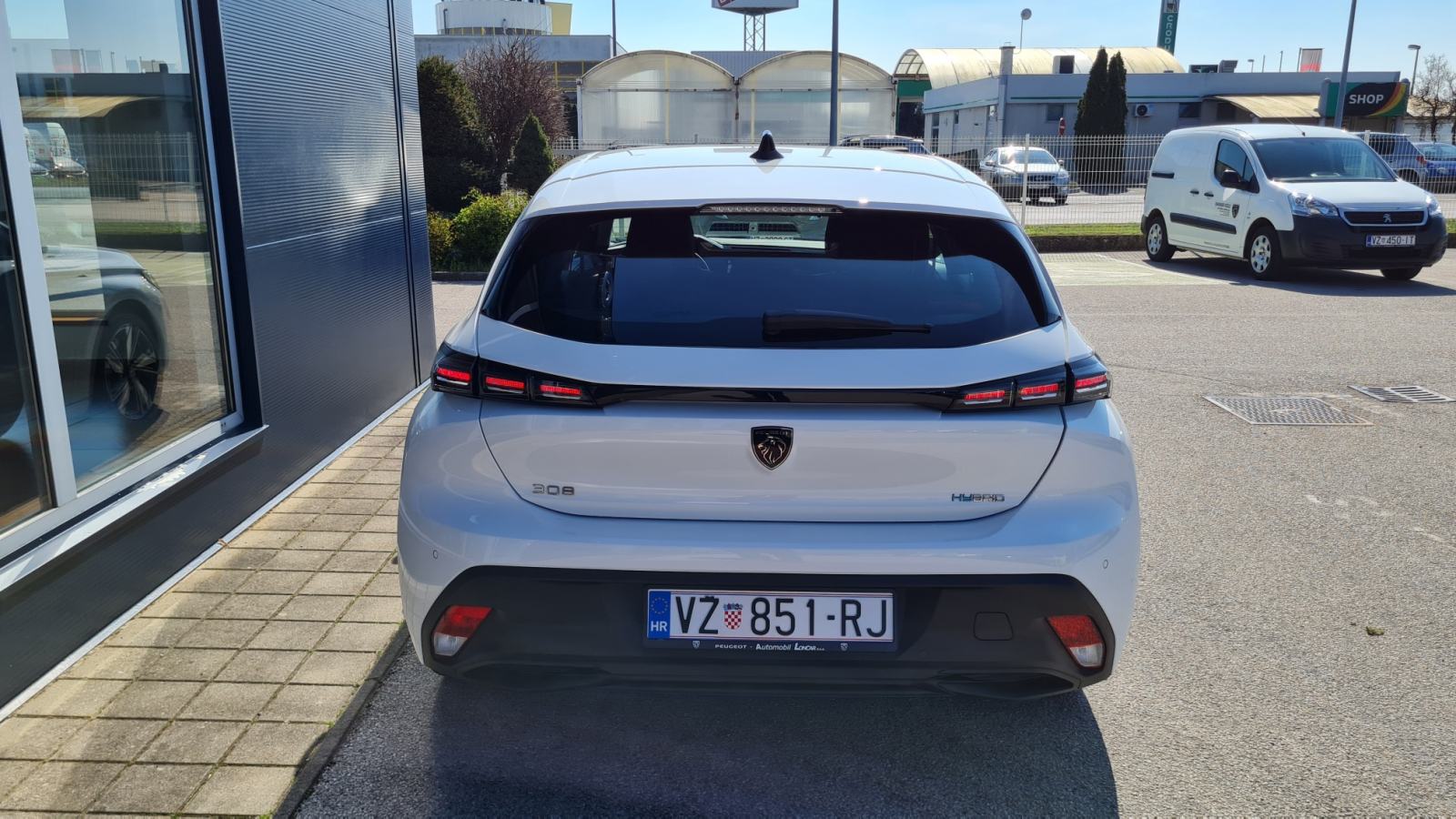 Peugeot 308 PLUG-IN HYBRID ACTIVE BUSINESS 180 KS *AKCIJA*, fotografija 7